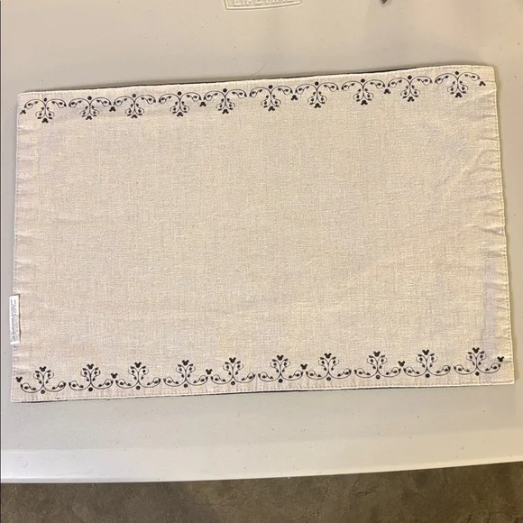 Disney Parks Reversible Black/Tan Placemats - Picture 2 of 2